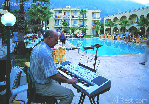 Golden Sun Hotel 4